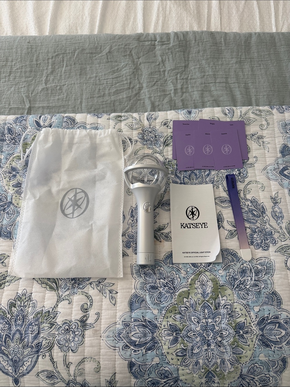 KATSEYE OFFICAL LIGHTSTICK
